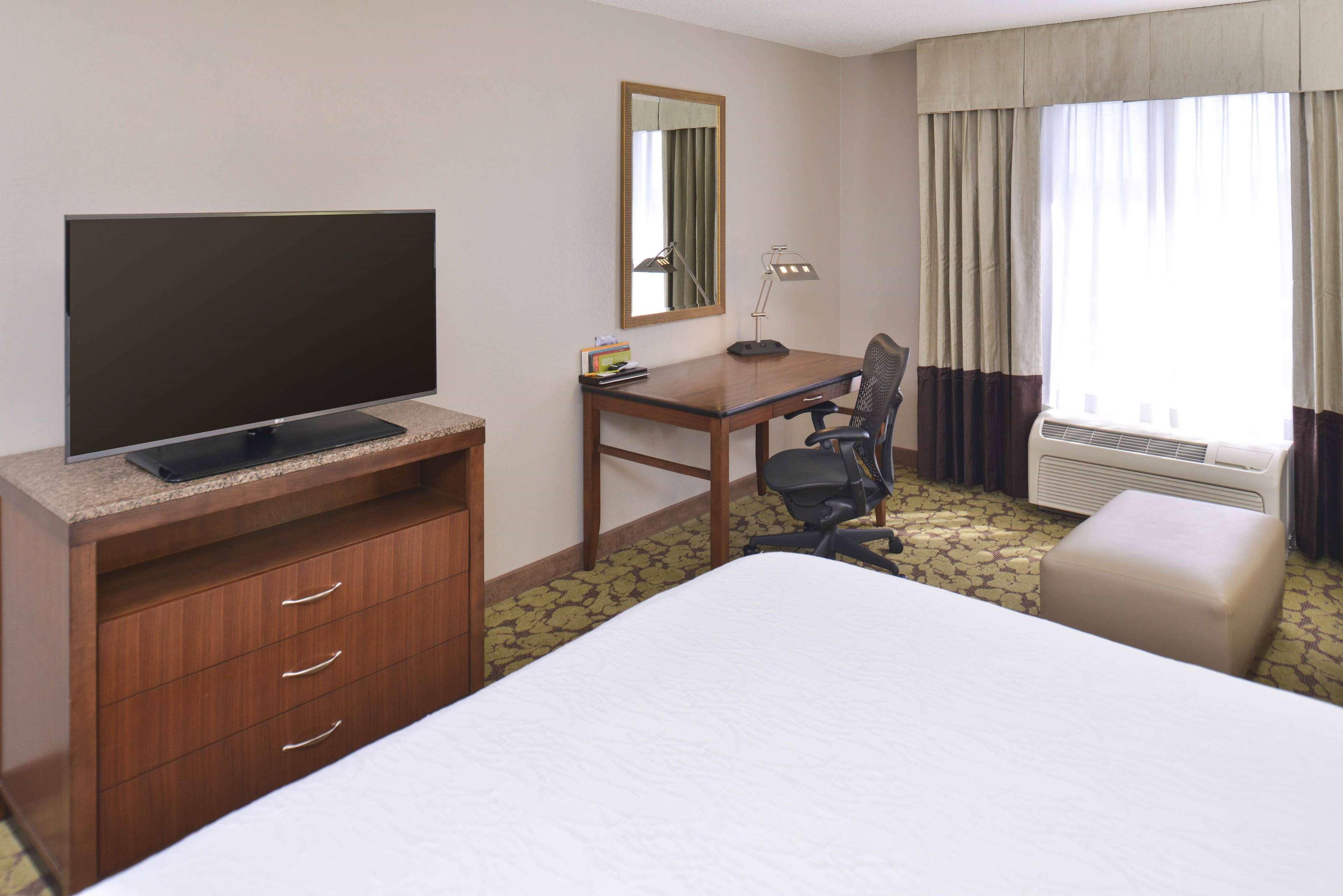 Hilton Garden Inn Indianapolis/Carmel Exteriör bild
